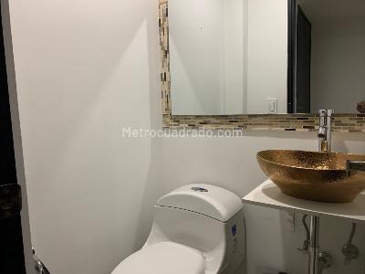 Casa en arriendo en El Poblado, Medellín · foto 14 de 18