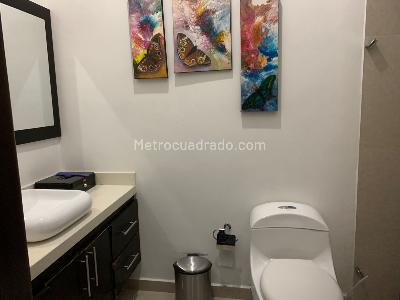 Casa en arriendo en El Poblado, Medellín · foto 15 de 18