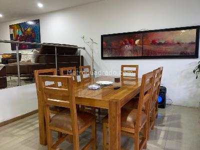 Casa en arriendo en El Poblado, Medellín · foto 2 de 18