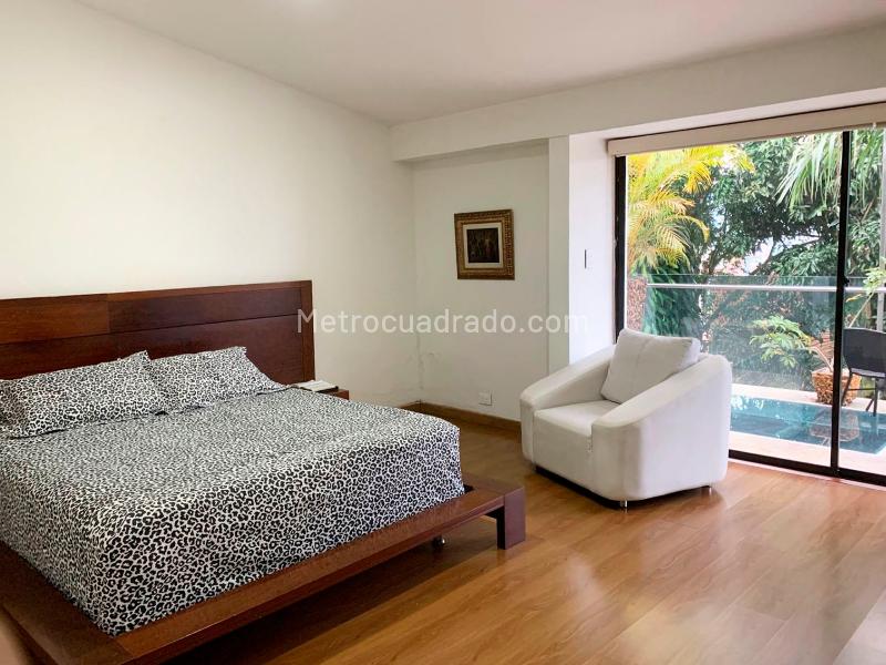 Furnished 4BR House with 5 Baths in El Poblado - 8