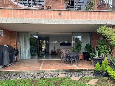 Casa de 3 alcobas en venta en Envigado, Envigado, 232 m² · foto 18 de 20