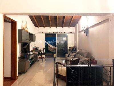 Casa de 3 alcobas en venta en Envigado, Envigado, 232 m² · foto 9 de 20