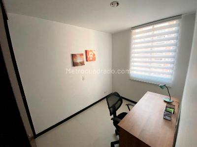 Apartamento de 3 alcobas en arriendo en Villa Carlota, Medellín, 68 m² · foto 13 de 15