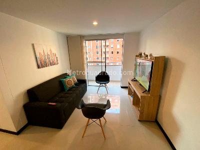 Apartamento de 3 alcobas en arriendo en Villa Carlota, Medellín, 68 m² · foto 2 de 15