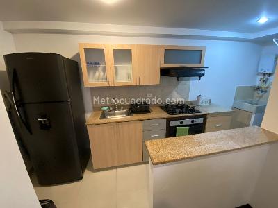 Apartamento de 3 alcobas en arriendo en Villa Carlota, Medellín, 68 m² · foto 6 de 15