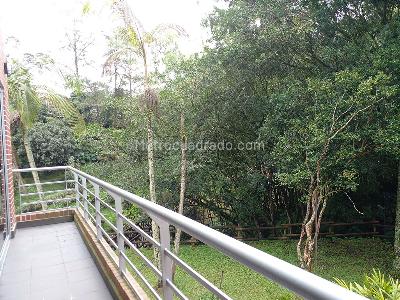 Casa de 3 alcobas en venta en Envigado, Envigado, 253 m² · foto 17 de 19