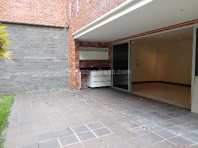 Casa de 3 alcobas en venta en Envigado, Envigado, 253 m² · foto 18 de 19
