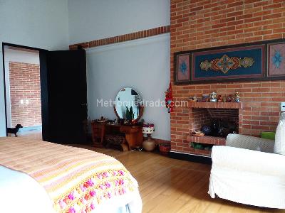 Casa de 3 alcobas en venta en El Poblado, Medellín, 390 m² · foto 14 de 20