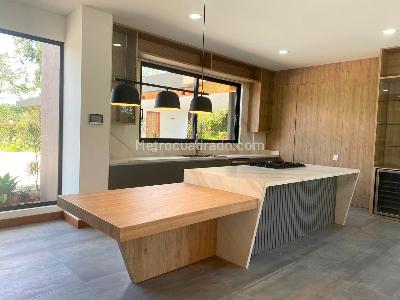 Casa de 4 alcobas en venta en Rionegro, Rionegro, 700 m² · foto 3 de 20