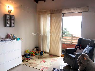 Casa de 3 alcobas en venta en Envigado, Envigado, 164 m² · foto 11 de 15