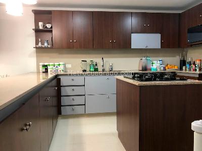 Casa de 3 alcobas en venta en Envigado, Envigado, 164 m² · foto 4 de 15