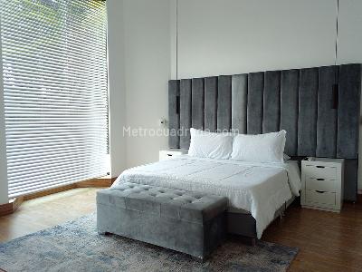 Casa de 5 alcobas en venta en El Poblado, Medellín, 1150 m² · foto 14 de 18