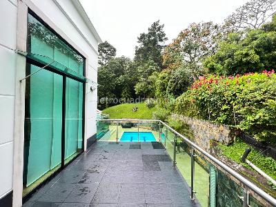 Casa de 5 alcobas en venta en El Poblado, Medellín, 1150 m² · foto 16 de 18