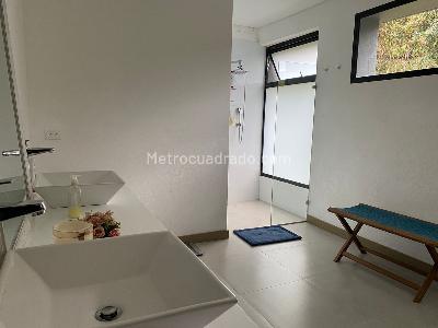 Casa de 4 alcobas en venta en Envigado, Envigado, 491 m² · foto 14 de 17