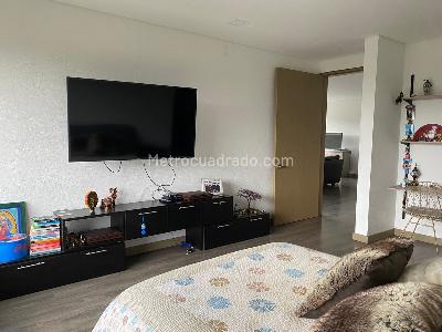 Casa de 4 alcobas en venta en Envigado, Envigado, 491 m² · foto 9 de 17