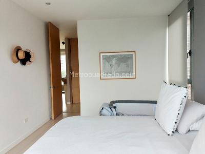 Apartamento de 2 alcobas en venta en El Poblado, Medellín, 130 m² · foto 10 de 16