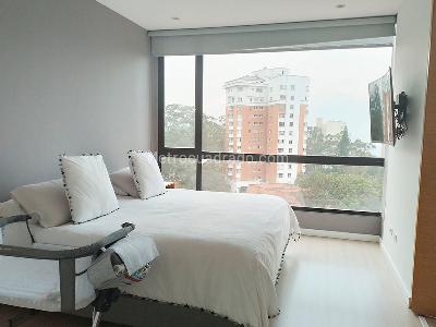Apartamento de 2 alcobas en venta en El Poblado, Medellín, 130 m² · foto 7 de 16