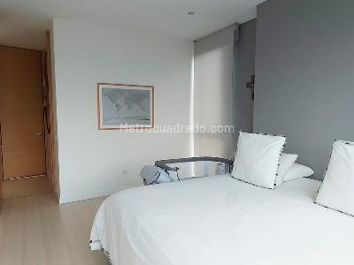Apartamento de 2 alcobas en venta en El Poblado, Medellín, 130 m² · foto 9 de 16