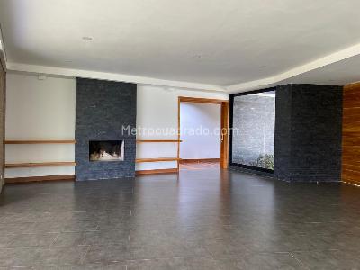 Casa de 3 alcobas en venta en Rionegro, Rionegro, 380 m² · foto 2 de 18