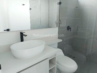 Apartamento de 3 alcobas en venta en El Poblado, Medellín, 139 m² · foto 17 de 19