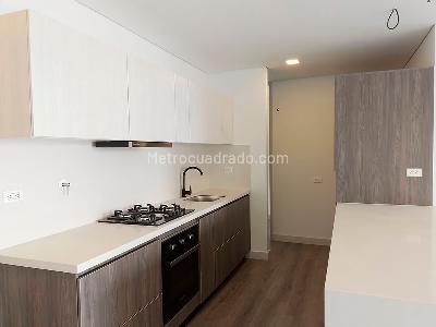 Apartamento de 3 alcobas en venta en El Poblado, Medellín, 139 m² · foto 8 de 19