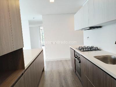 Apartamento de 3 alcobas en venta en El Poblado, Medellín, 139 m² · foto 9 de 19