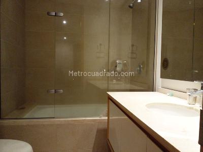 Apartamento en venta en El Poblado, Medellín · foto 12 de 16
