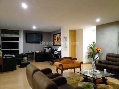 Apartamento en venta en El Poblado, Medellín · foto 3 de 16