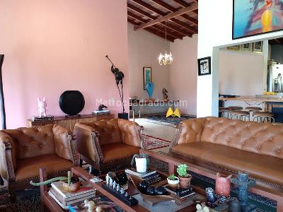 Casa de 3 alcobas en venta en Envigado, Envigado, 400 m² · foto 3 de 20