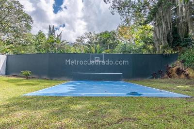 Casa de 5 alcobas en arriendo en Envigado, Envigado, 485 m² · foto 15 de 19