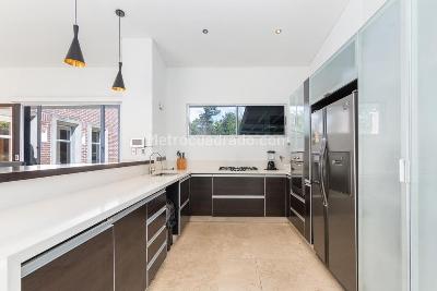 Casa de 5 alcobas en arriendo en Envigado, Envigado, 485 m² · foto 5 de 19