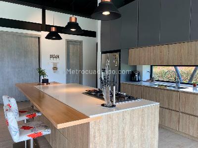 Casa de 3 alcobas en venta en Rionegro, Rionegro, 450 m² · foto 4 de 18