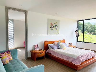 Casa de 3 alcobas en venta en Rionegro, Rionegro, 450 m² · foto 8 de 18