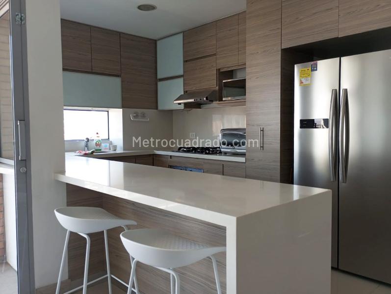 Apartamento Amoblado de 3 Alcobas en El Poblado - 4