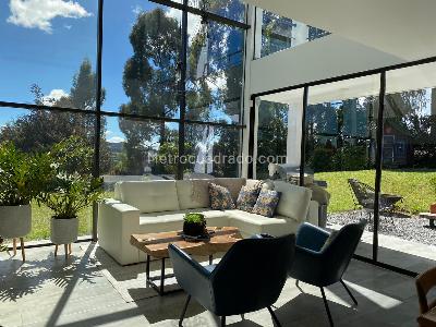 Casa de 3 alcobas en venta en Envigado, Envigado, 300 m² · foto 2 de 20