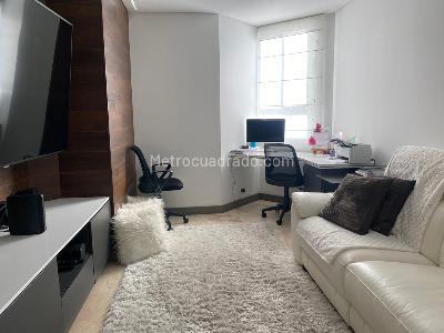 Apartamento de 3 alcobas en venta en El Poblado, Medellín, 150 m² · foto 10 de 19