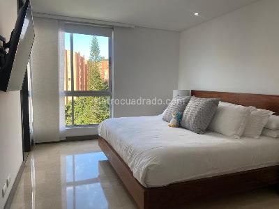 Apartamento de 3 alcobas en venta en El Poblado, Medellín, 150 m² · foto 11 de 19