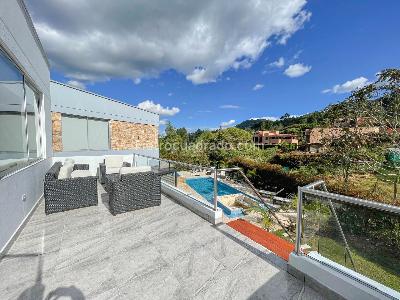 Casa de 4 alcobas en arriendo en Envigado, Envigado, 400 m² · foto 15 de 17