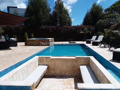 Casa de 4 alcobas en arriendo en Envigado, Envigado, 400 m² · foto 16 de 17