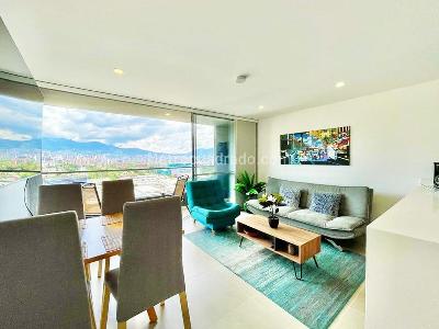 Apartamento de 2 alcobas en arriendo en El Poblado, Medellín, 86 m² · foto 2 de 9