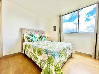 Apartamento de 2 alcobas en arriendo en El Poblado, Medellín, 86 m² · foto 8 de 9