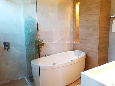 Apartamento de 3 alcobas en venta en El Poblado, Medellín, 280 m² · foto 17 de 20