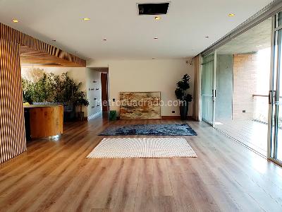 Apartamento de 3 alcobas en venta en El Poblado, Medellín, 280 m² · foto 2 de 20