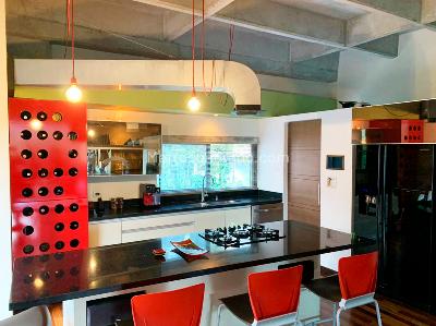 Apartamento de 2 alcobas en venta en El Poblado, Medellín, 145 m² · foto 3 de 14