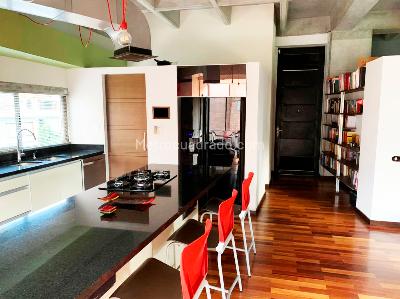 Apartamento de 2 alcobas en venta en El Poblado, Medellín, 145 m² · foto 5 de 14