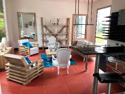 Casa en venta en Envigado, Envigado · foto 2 de 17