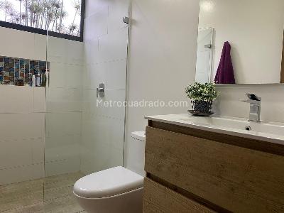 Casa de 4 alcobas en venta en Envigado, Envigado, 220 m² · foto 15 de 19