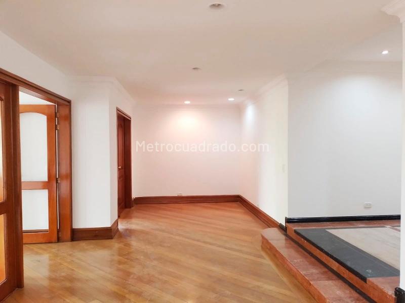 Apartamento de 3 Alcobas con Amenities en Lujo en El Poblado - 4