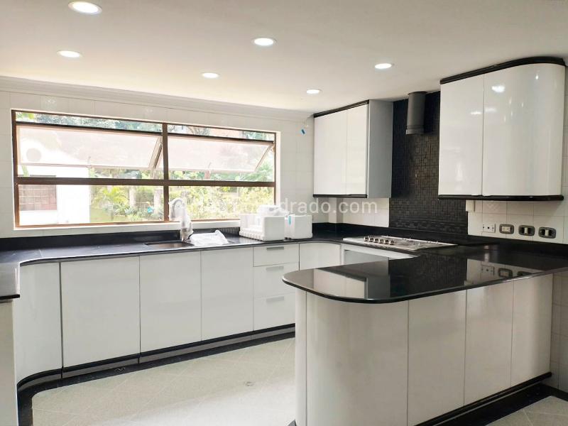 Apartamento de 3 Alcobas con Amenities en Lujo en El Poblado - 6