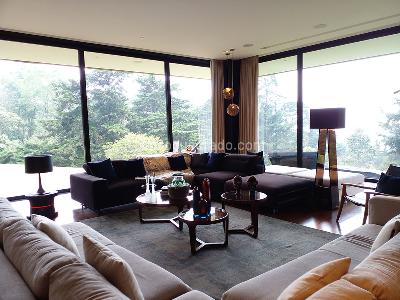 Casa de 4 alcobas en venta en El Poblado, Medellín, 730 m² · foto 2 de 20